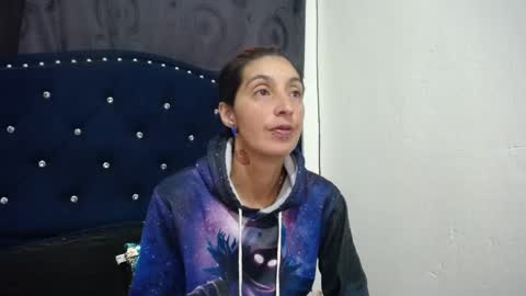 anyu online show from January 17, 2025, 12:31 pm