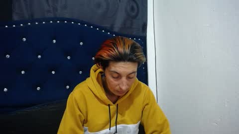 anyu online show from February 1, 2025, 4:03 am