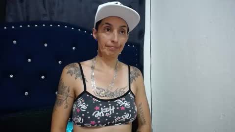 anyu online show from February 25, 2025, 11:11 pm