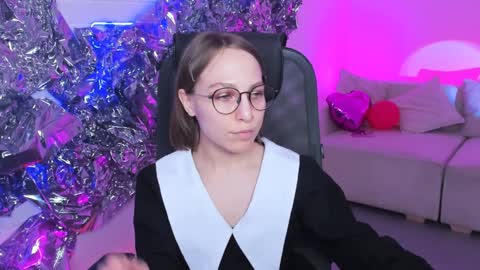 APHEX QUEEN online show from December 5, 2024, 5:17 pm