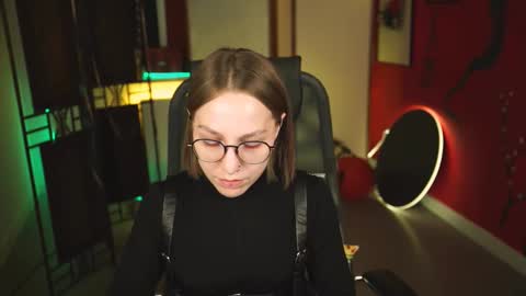 APHEX QUEEN online show from February 13, 2025, 9:20 am