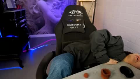 APHEX QUEEN online show from February 27, 2025, 12:13 pm