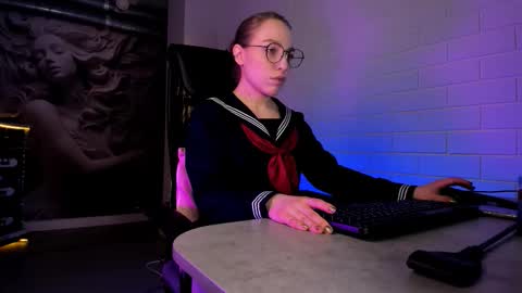 Snapshot of aphexqueen chatting on February 9, 2026, 9:13 am APHEX QUEEN online show from February 9, 2026, 9:13 am