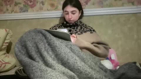 aphr0dite22 online show from April 14, 2026, 3:29 pm