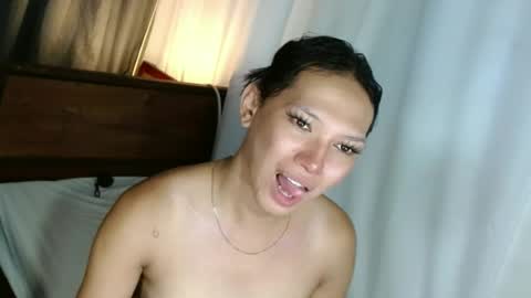 Snapshot of aphr0dite_x chatting on June 16, 2026, 4:15 am Roman Goddess online show from June 16, 2026, 4:15 am