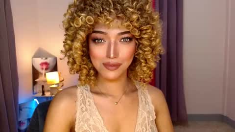 Snapshot of aphrodite_may chatting on March 12, 2026, 5:52 pm kathryn online show from March 12, 2026, 5:52 pm