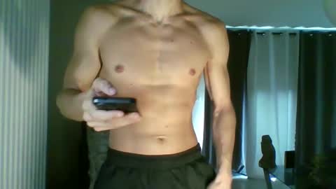 Snapshot of apollonfitx_69 chatting on March 10, 2025, 11:32 am apollonfitx_69 online show from March 10, 2025, 11:32 am