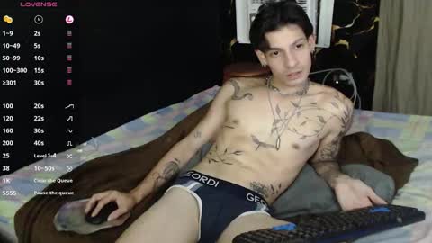 Snapshot of apolo01_ chatting on March 22, 2026, 12:03 am Apolo online show from March 22, 2026, 12:03 am