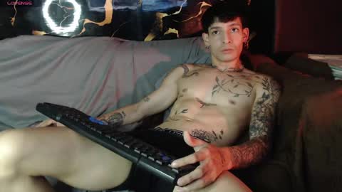 Snapshot of apolo01_ chatting on April 17, 2026, 3:09 am Apolo online show from April 17, 2026, 3:09 am