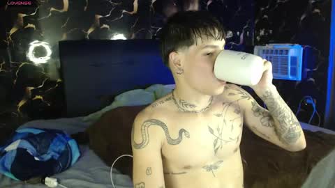 Snapshot of apolo01_ chatting on May 3, 2026, 8:48 pm Apolo online show from May 3, 2026, 8:48 pm