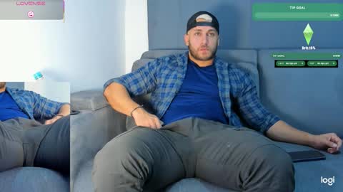 Snapshot of apolo_strange chatting on October 21, 2025, 9:15 pm apolo_strange online show from October 21, 2025, 9:15 pm