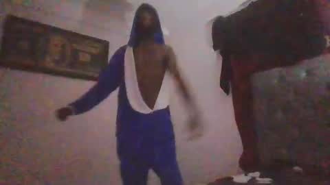 apoloblackbig online show from February 12, 2025, 5:37 am