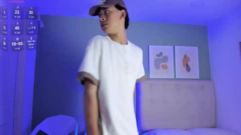 Apolo twink online show from February 11, 2026, 8:36 pm