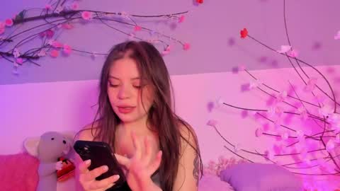 Snapshot of apple_of_pleasure chatting on May 17, 2026, 2:24 pm Lily online show from May 17, 2026, 2:24 pm