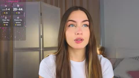 Vicki online show from October 12, 2025, 9:08 am