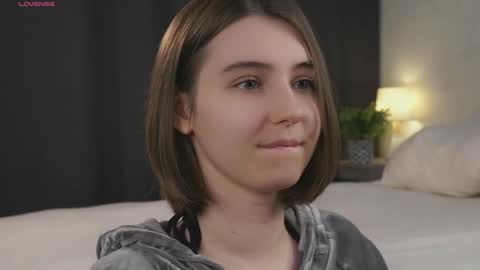 Meghan online show from April 12, 2026, 1:05 pm