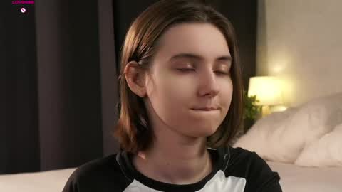 Meghan online show from April 15, 2026, 12:56 pm