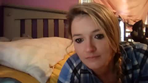 whats your fantasy online show from October 28, 2025, 8:44 pm