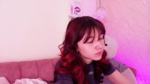   online show from September 18, 2025, 12:18 pm