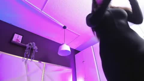 April online show from April 3, 2026, 11:30 am