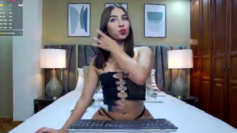 Snapshot of april_derricks chatting on May 5, 2026, 1:35 am April online show from May 5, 2026, 1:35 am