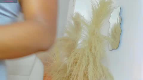 Snapshot of april_ebony18_ chatting on May 14, 2026, 10:33 am April online show from May 14, 2026, 10:33 am