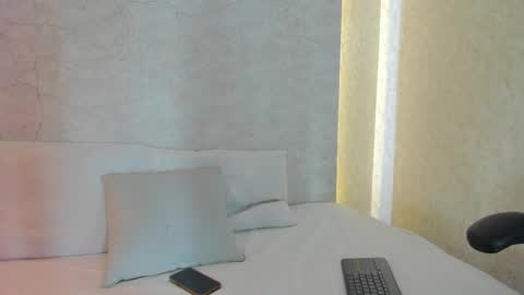 Snapshot of aprilalen chatting on March 5, 2025, 7:16 am April online show from March 5, 2025, 7:16 am