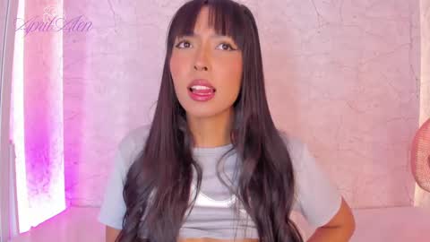 Snapshot of aprilalen chatting on October 1, 2025, 7:14 am April online show from October 1, 2025, 7:14 am