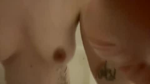 aprilgirlx1011 online show from January 1, 2025, 4:07 am