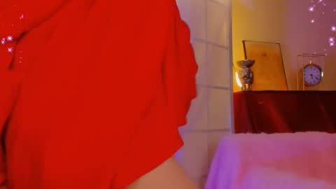 aprill_o_nill online show from December 8, 2024, 5:22 pm