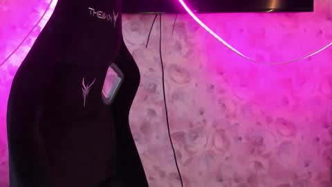 aprill_o_nill online show from March 4, 2026, 12:55 pm