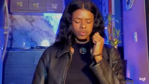 aprillebony319262 online show from February 4, 2026, 3:34 am