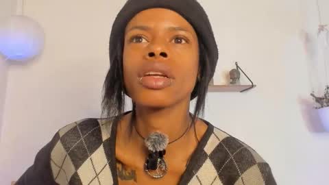 aprillebony319262 online show from March 21, 2026, 11:48 am