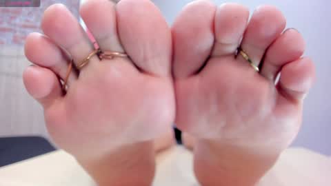 aprilricci online show from December 21, 2024, 12:09 am