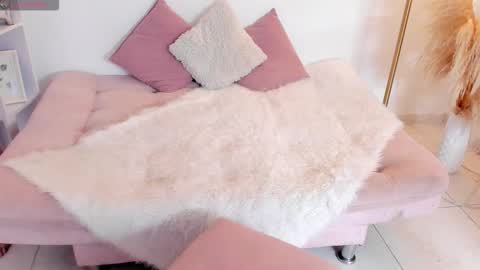 aprilroses11 online show from February 1, 2026, 4:49 pm