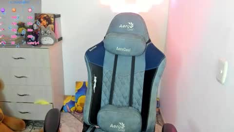 aqua emilly online show from March 7, 2026, 11:13 pm