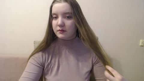 Josefin online show from February 4, 2025, 10:00 am