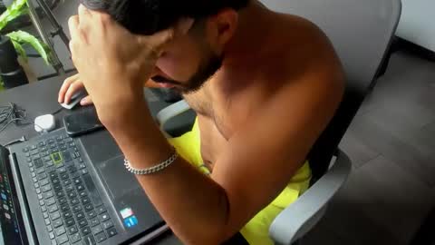 T. online show from February 4, 2026, 1:50 pm