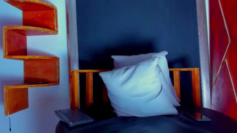 AquilesElpapi online show from March 23, 2026, 9:41 pm