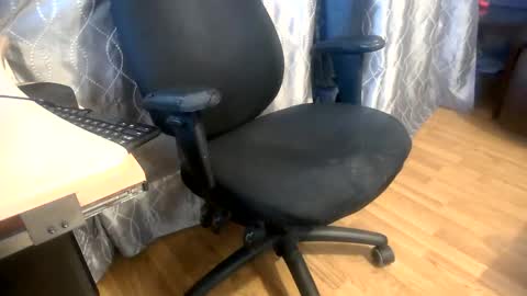 arab0782 online show from October 28, 2025, 2:59 am