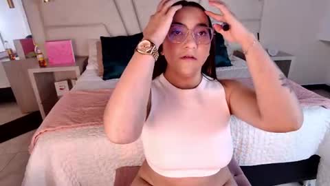 Snapshot of arabella__1 chatting on July 12, 2026, 1:51 am Arabella online show from July 12, 2026, 1:51 am