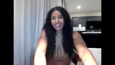 Snapshot of arabiangoddess3 chatting on June 6, 2026, 5:06 pm Monet online show from June 6, 2026, 5:06 pm