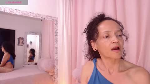 Nadia Cyel online show from February 6, 2025, 11:58 pm