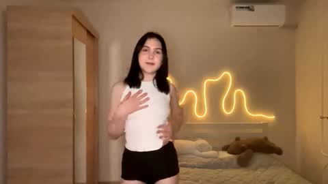 Emi online show from March 20, 2026, 5:18 pm