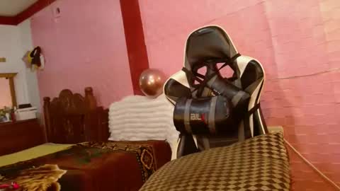 Aranza online show from January 16, 2025, 1:14 pm