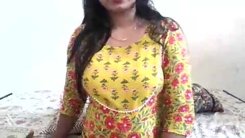 Snapshot of archangel36b chatting on June 2, 2026, 3:52 am Mohini online show from June 2, 2026, 3:52 am