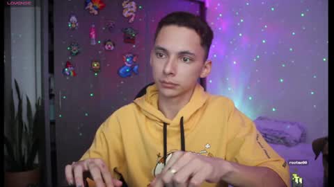 Snapshot of archi_love chatting on February 5, 2025, 1:11 pm ARCHIBALDO online show from February 5, 2025, 1:11 pm