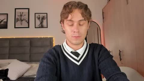 Archie online show from April 30, 2026, 8:57 pm