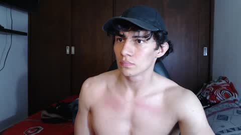 Snapshot of ares_aestheticgod chatting on January 7, 2025, 3:46 am Ares D online show from January 7, 2025, 3:46 am