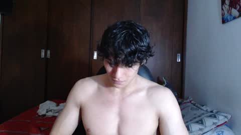 Snapshot of ares_aestheticgod chatting on January 22, 2025, 4:34 am Ares D online show from January 22, 2025, 4:34 am